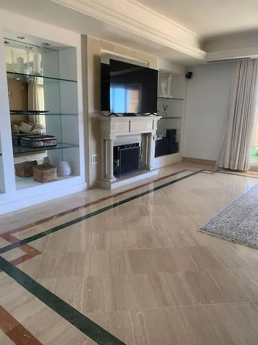 Elegant Penthouse On Marbella'S Golden Mile Apartment