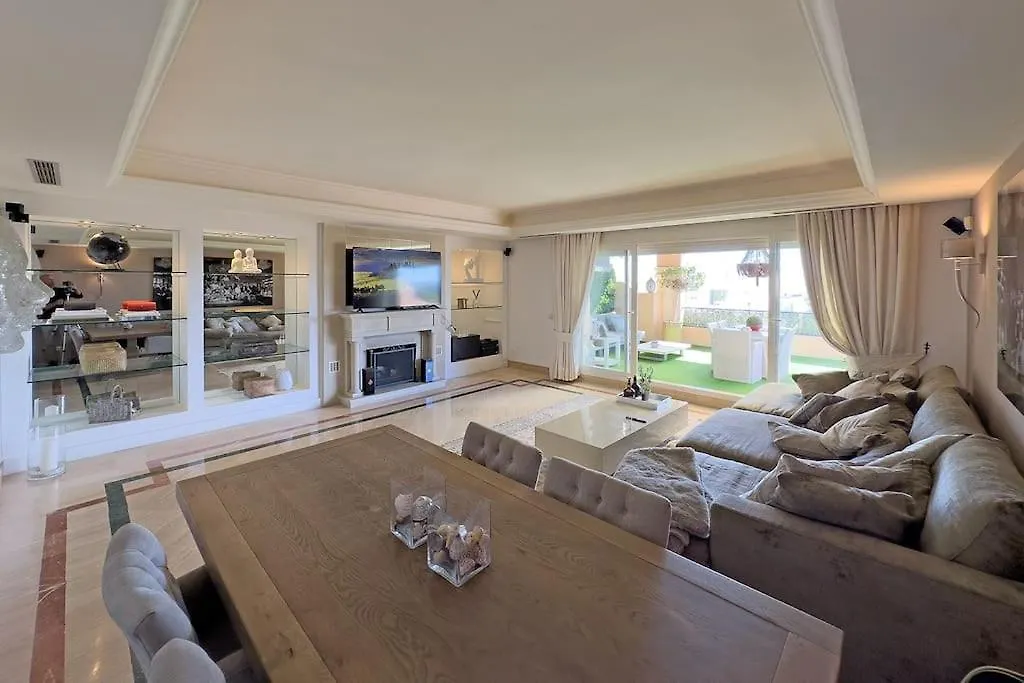 Elegant Penthouse On Marbella'S Golden Mile Apartment Spain