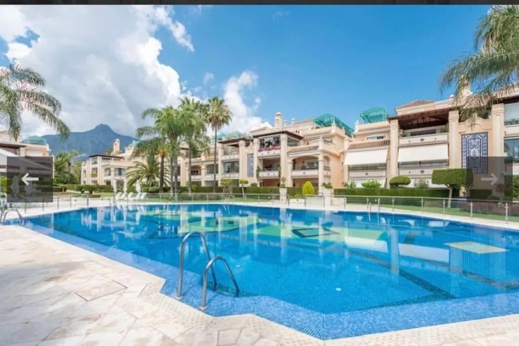 Elegant Penthouse On Marbella'S Golden Mile Apartment Spain